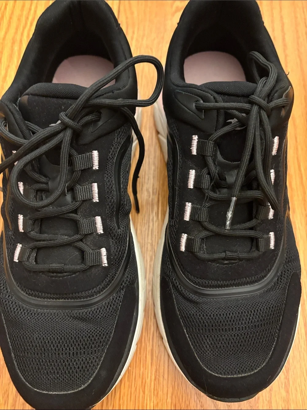 Easy Spirit Evolve Black Lace-Up Sneakers with Pink Stitch Detail
